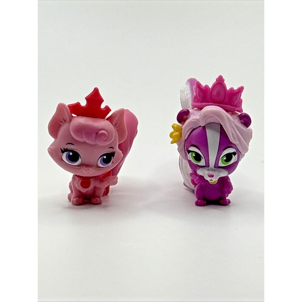 2 Disney Princess Palace Pets Mini Figures PVC Figure‎ Rapunzel Skunk Aurora Cat